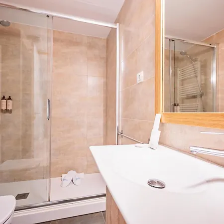Sweett - Carrer Girona Apartment